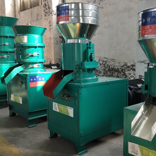 養(yǎng)牛飼料顆粒機(jī) 飼料制粒機(jī) 造粒機(jī)