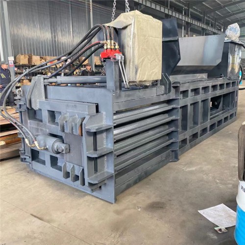 全自動礦泉水瓶液壓打包機