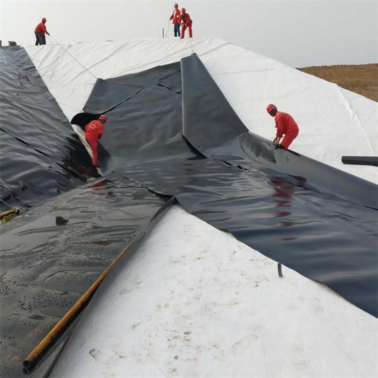 化學(xué)反應(yīng)池防滲用1.2mmHDPE防滲膜生產(chǎn)廠家