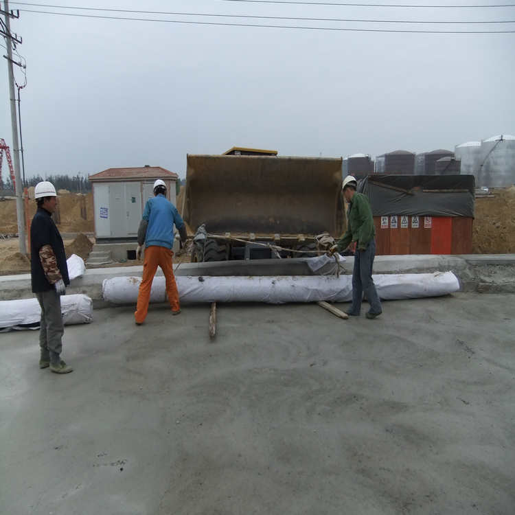 德州抗穿刺2.0mm毛面HDPE土工膜 0.35mmHDPE防滲膜生產廠家