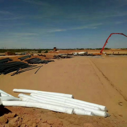 養牛場1.2mm污水池土工膜 沼液池防滲膜HDPE土工膜