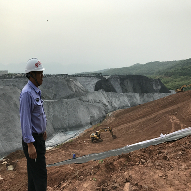 填埋場底部襯墊1.5mmHDPE土工膜 0.40mmHDPE土工膜廠家批發(fā)