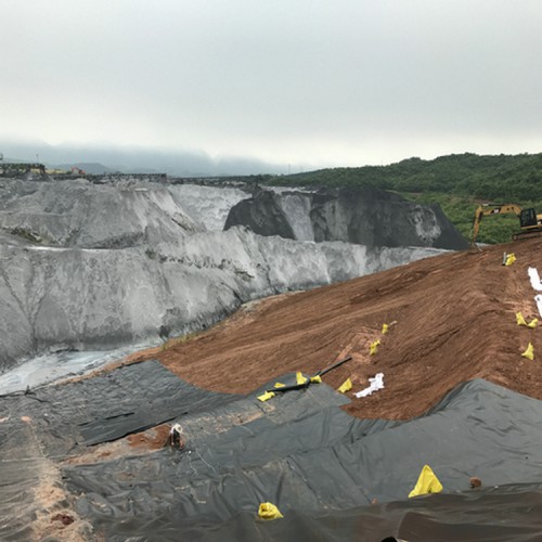 尾礦廢渣堆灰壩環保防滲土工膜精選廠家