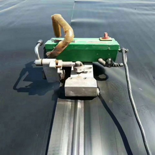 蓮菜防滲土工膜多少錢一平米