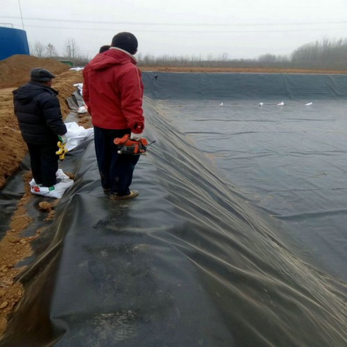 人工湖專用雙色HDPE土工膜 1.8mmHDPE防滲膜廠家批發價