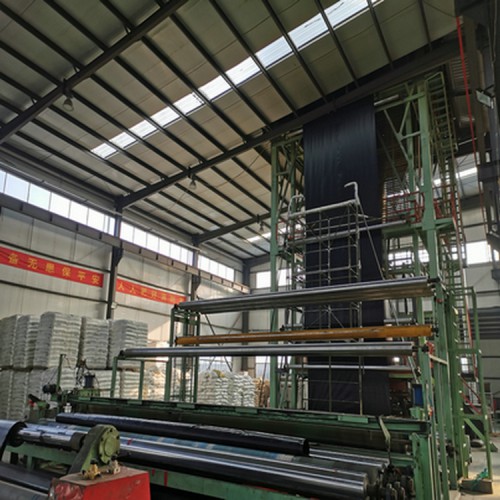 養牛場1.5mm沼液池土工膜 養魚池防滲膜長絲土工布