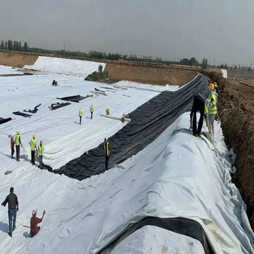 1.8mm土工膜經久耐用