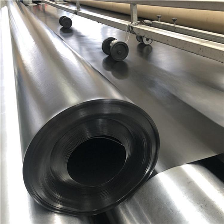 2.0mm黑膜沼氣池防滲膜 固廢填埋防滲膜 垃圾場防滲膜價格
