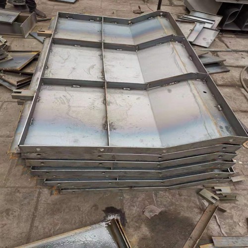 預(yù)制橋墩鋼模板  防撞墻鋼模具 鐵路路基鋼模板結(jié)構(gòu)