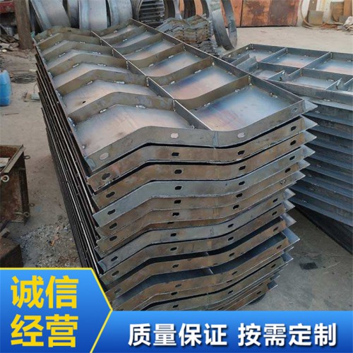 澆筑防撞墻模具 混泥土防撞墻模具長期制造批發