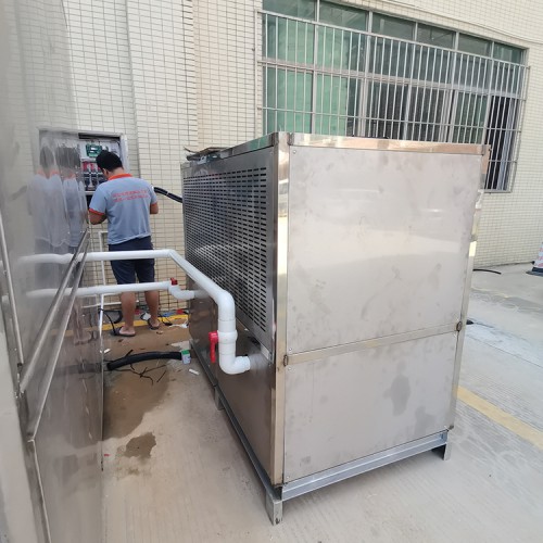 恒溫閉式冷卻塔