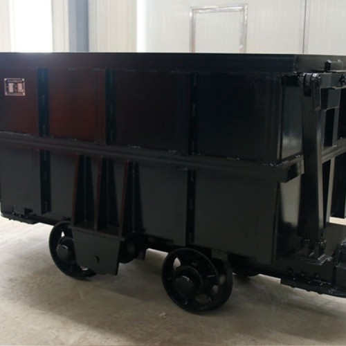 單側(cè)曲軌側(cè)卸式礦車