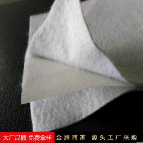 山東復(fù)合土工膜廠家  防滲土工布