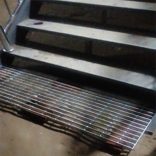 304鋼格柵 鋼網格柵 鋼格柵平臺 325鋼格柵