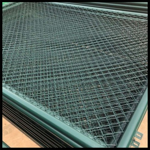 四川球場圍欄 足球場圍網生產廠家