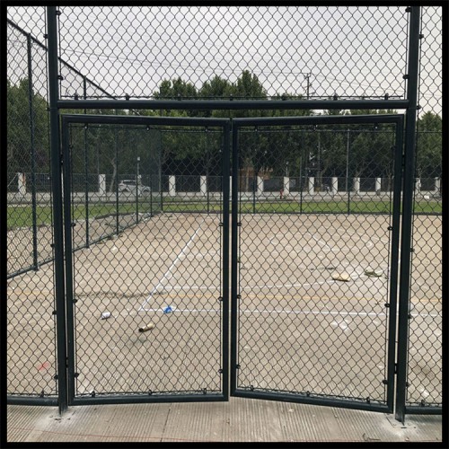 呼倫貝爾運動場圍網(wǎng) 體育場圍欄