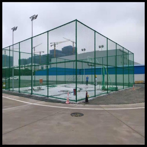 安陽市籃球場體育場圍網價格