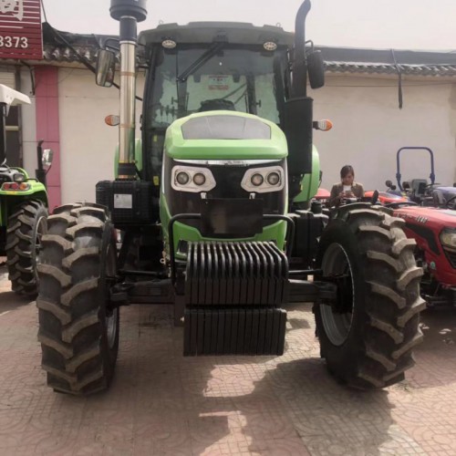 華夏1804大馬力拖拉機(jī) 濰柴發(fā)動(dòng)機(jī) 空調(diào)駕駛室 直補(bǔ)價(jià)