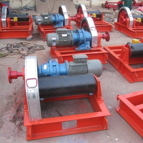 卷揚(yáng)式啟閉機(jī)