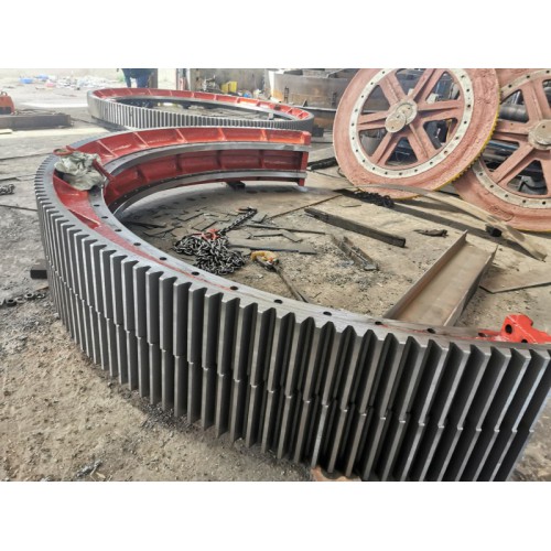 1.8米2.4米干燥機(jī)大齒輪，烘干機(jī)大齒輪廠家，回轉(zhuǎn)窯配件