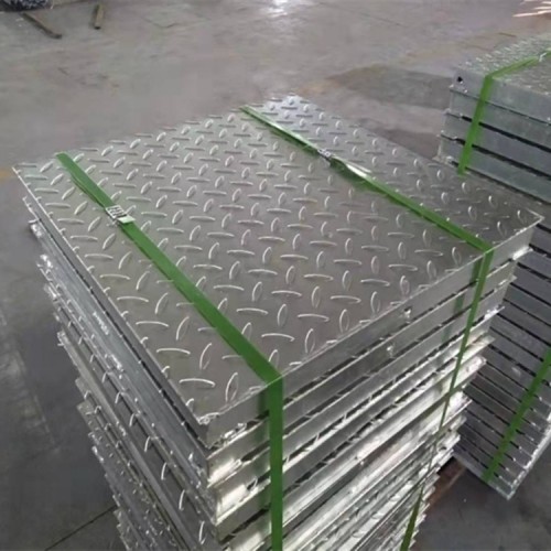 復(fù)合格柵板