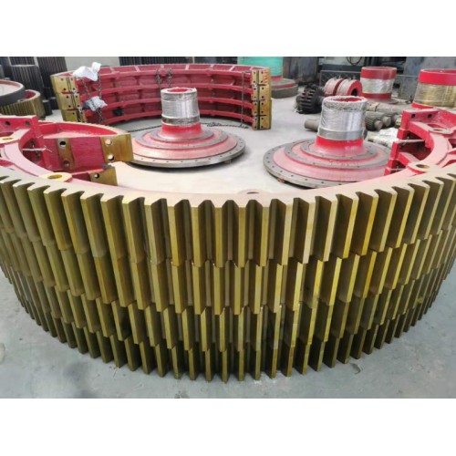 聊城  球磨機(jī)大齒輪  3.7米 齒數(shù)130質(zhì)量好