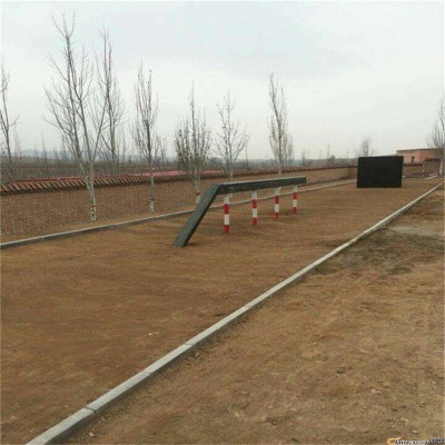 移動400米障礙器材