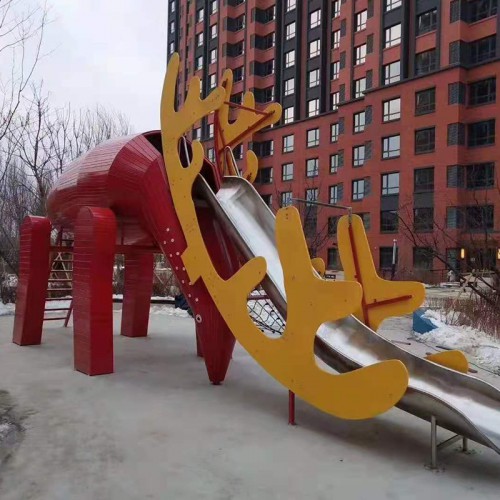 游樂(lè)場(chǎng)設(shè)施