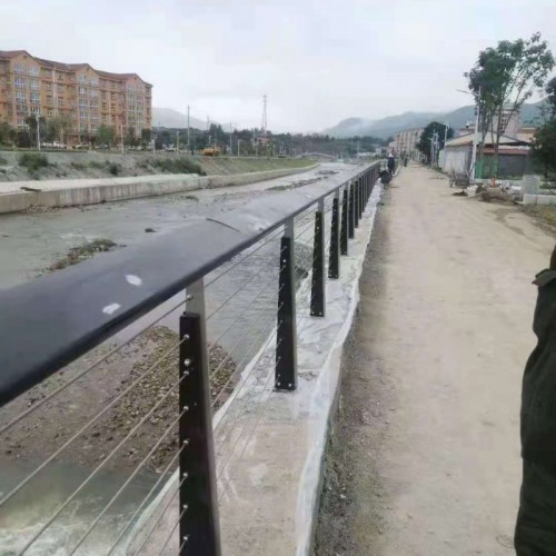 不銹鋼繩索護欄 繩索護欄