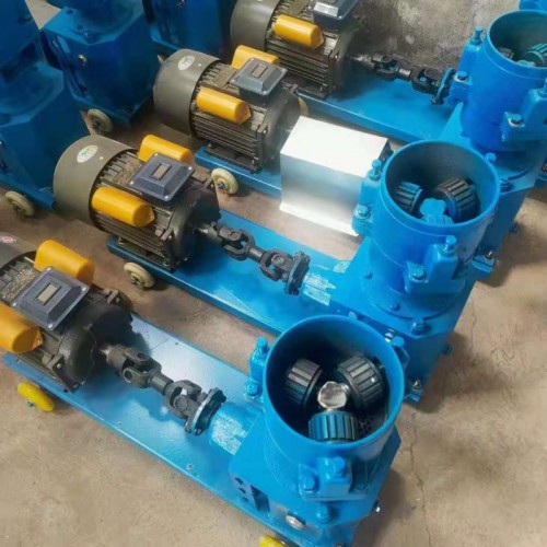 飼料顆粒機(jī)小型家用兩相電單項(xiàng)飼料機(jī)器雞貓豬飼料加工設(shè)備