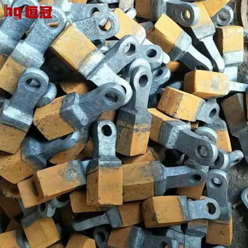 耐磨高錳錘頭 復(fù)合式合金錘頭 立軸式破碎機(jī)配件