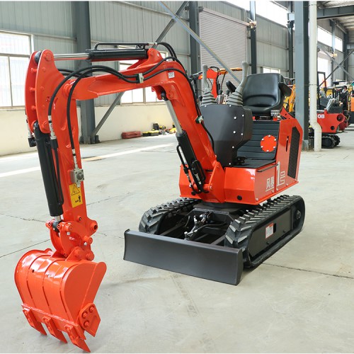 小型挖掘機(jī)