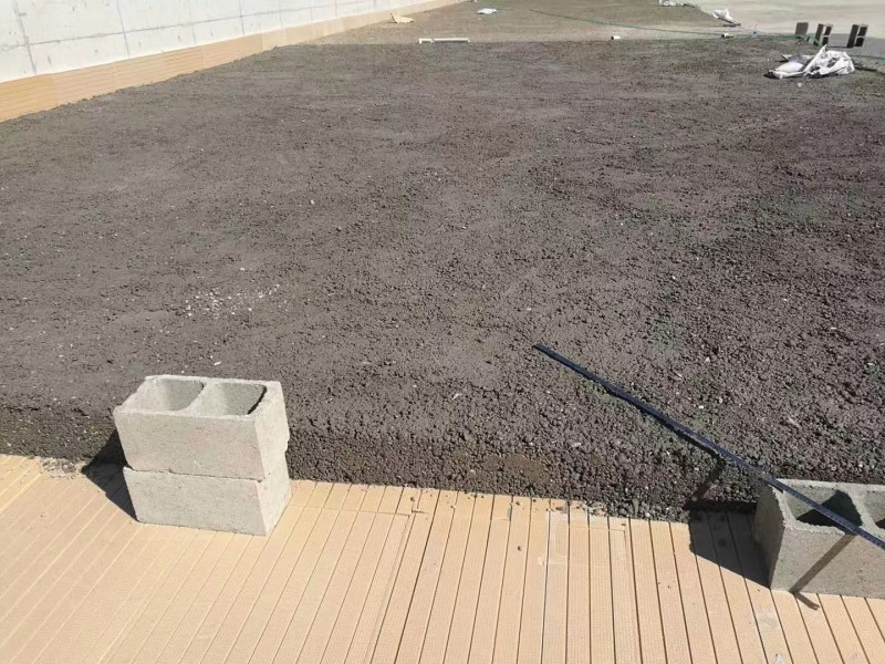 點擊打開原圖 輕集料混凝土施工4