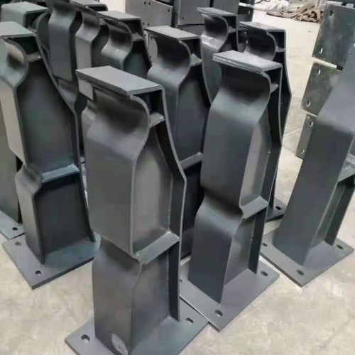 鋼板立柱 護(hù)欄鋼板立柱  立柱