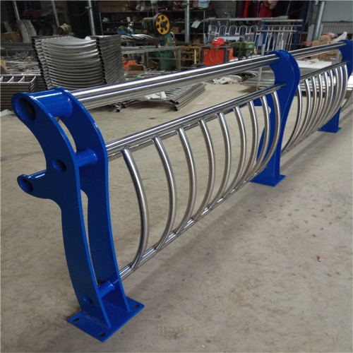 不銹鋼復(fù)合管欄桿 304不銹鋼復(fù)合管護(hù)欄