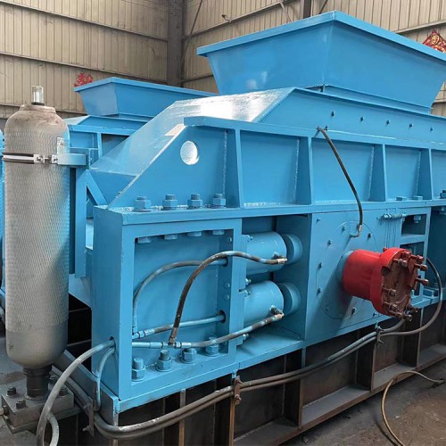 廣東制砂機(jī) 對(duì)輥制砂機(jī)設(shè)備 廠家直銷 鼎銘重工