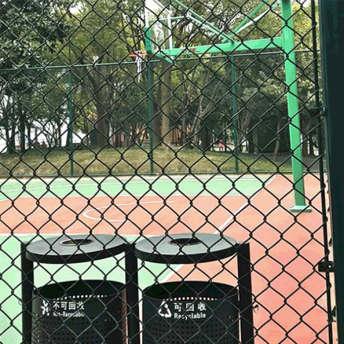 籠式足球場圍網 體育場圍欄網