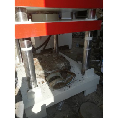 新款消防氣瓶檢測設(shè)備，無縫鋼瓶檢測設(shè)備 鋼瓶壓扁機