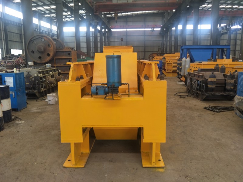 液壓對輥破碎機1