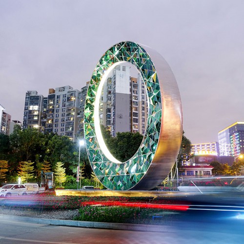 不銹鋼月亮雕塑定制圓環(huán)抽象異形戶外鋼結(jié)構(gòu)大型雕塑景觀花園定制
