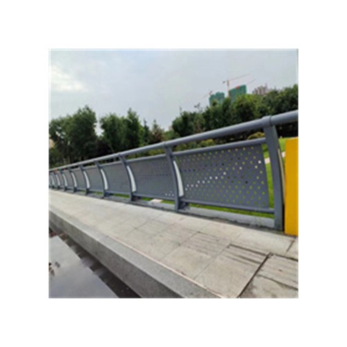 河道護欄