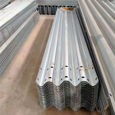 熱鍍鋅護(hù)欄板