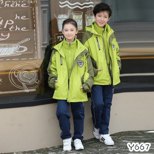 中小學(xué)生兒童沖鋒衣校服