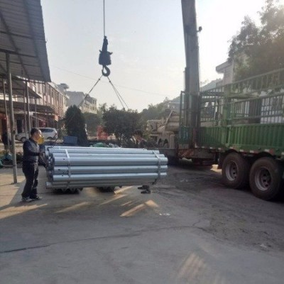 道路邊側護欄板多少錢一米