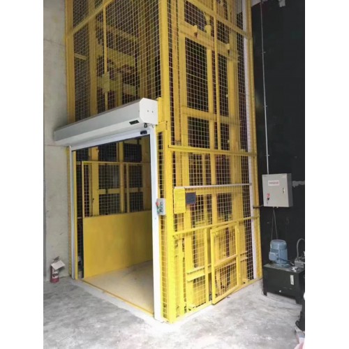 導(dǎo)軌式貨梯 貨物提升機(jī) 升降平臺(tái) 貨梯廠房 貨梯升降臺(tái)