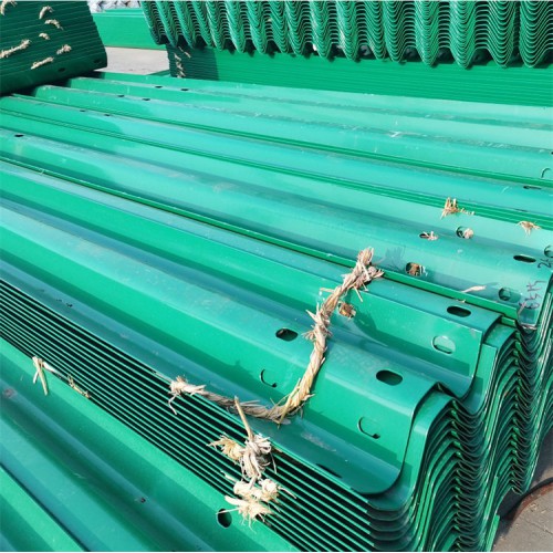 公路防撞波形護欄板 熱鍍鋅噴塑護欄 三波形護欄