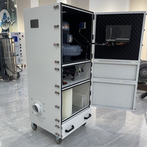 工業(yè)吸塵器