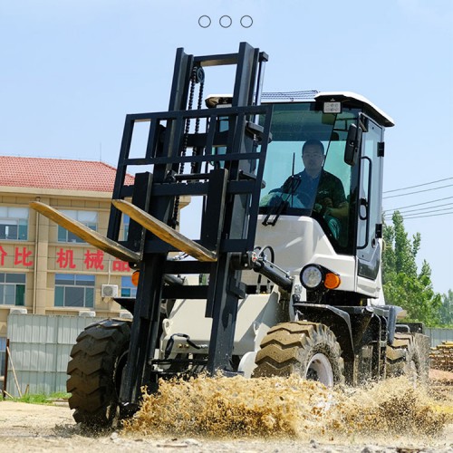 3.5噸越野叉車 四驅一體式搬運車