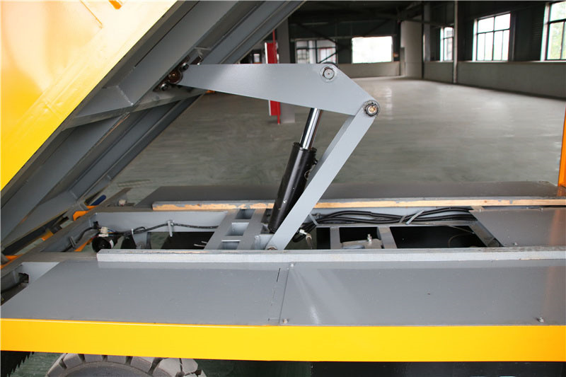 11電動搬運車價格