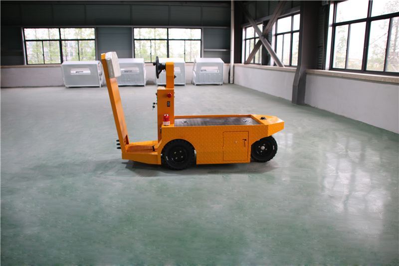 3電瓶運(yùn)輸車(chē)